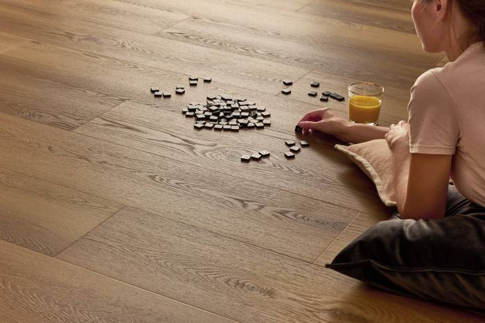 Miner�lna kompozitn� podlaha Arbiton do detskej izby Woodric Dub Dallas